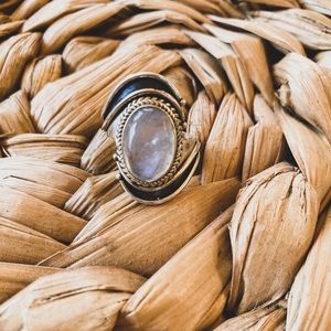 Cute Sterling silver 🌺Boho moonstone ring